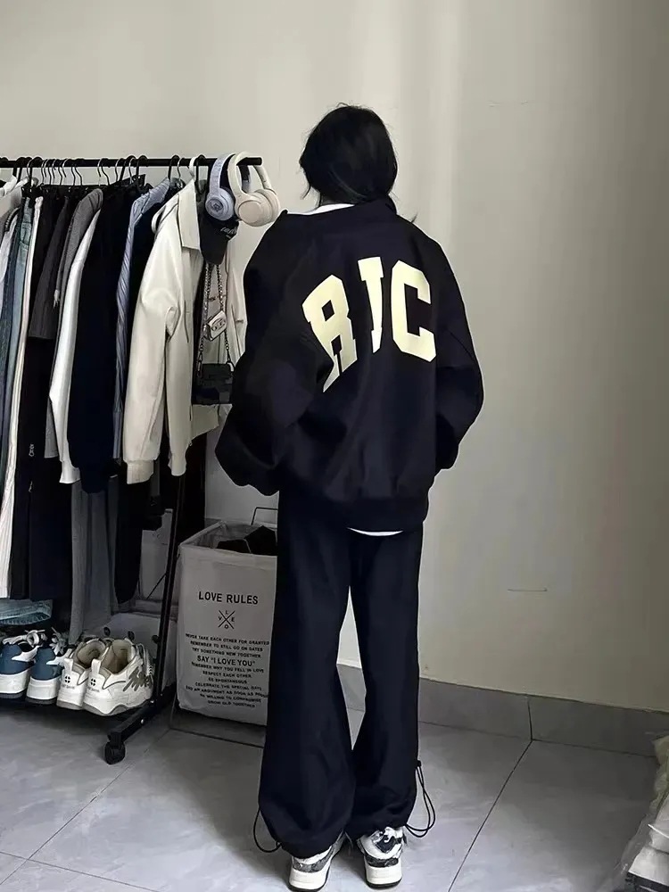 Winter Clothing Trends 2025 Women'S - 2025年秋 レディース ブラック レトロ レタープリント ベースボールジャケット