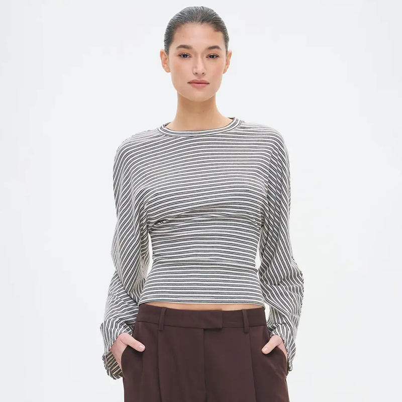 2025年女性服トレンド ストライプ柄プリントTシャツ 長袖 - Winter Clothing Trends 2025 Women'S のレビューと価格